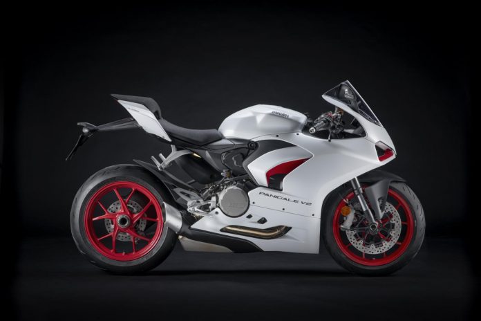 Ducati Panigale v2